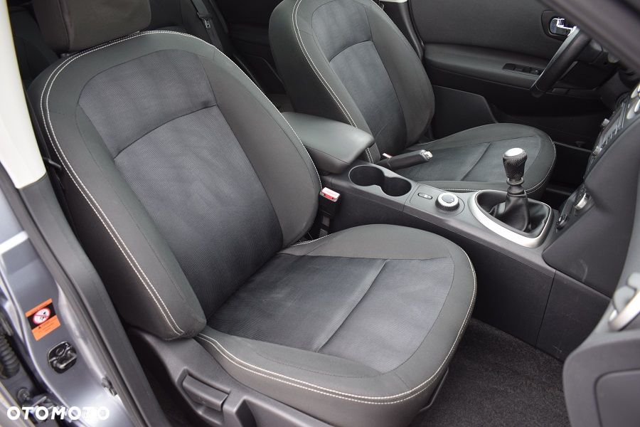 Nissan Qashqai 1.6 dCi 4 x 4 DPF Start/Stop tekna - 13
