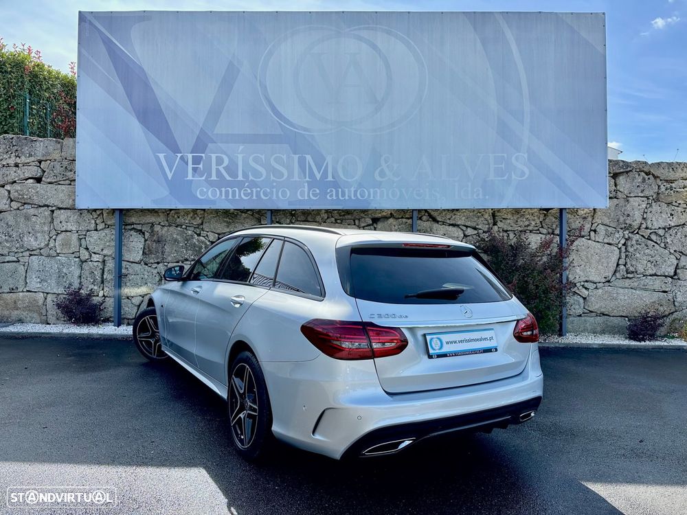 Mercedes-Benz C 300 - 11