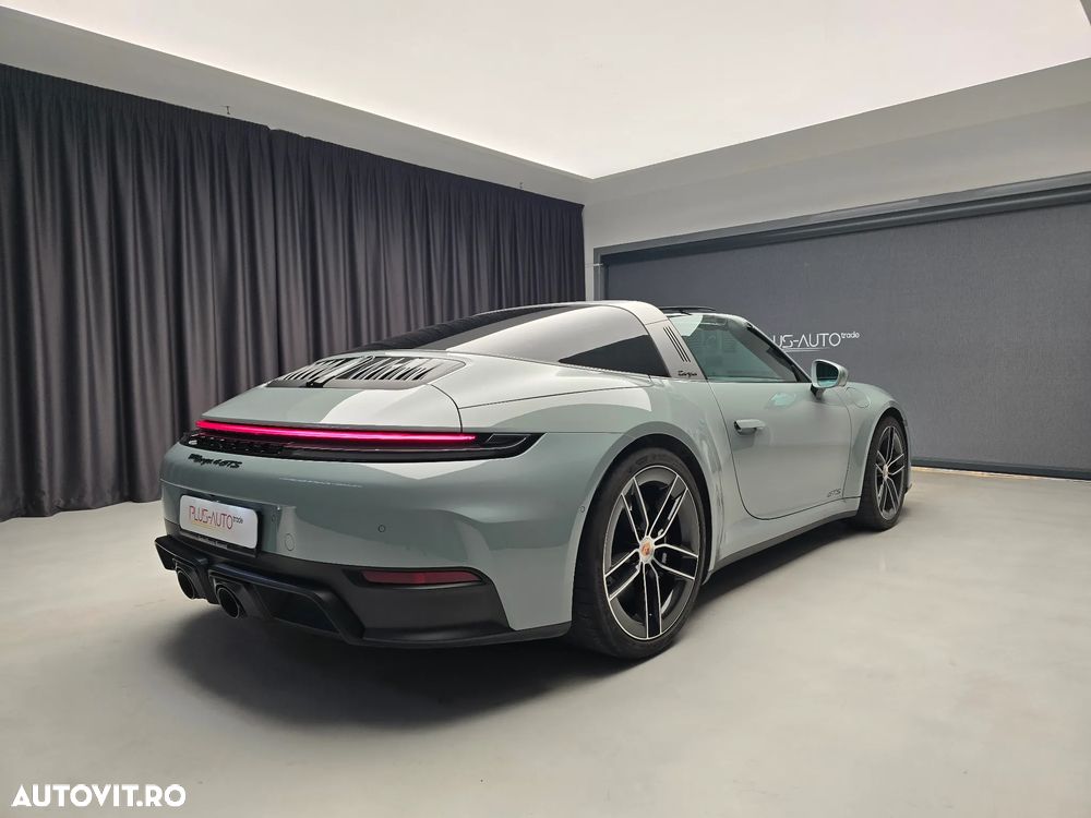 Porsche 992 - 21