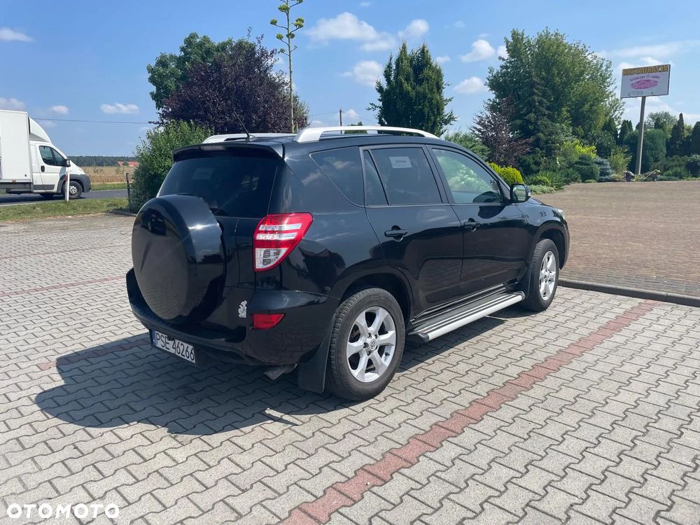 Toyota RAV4 - 7