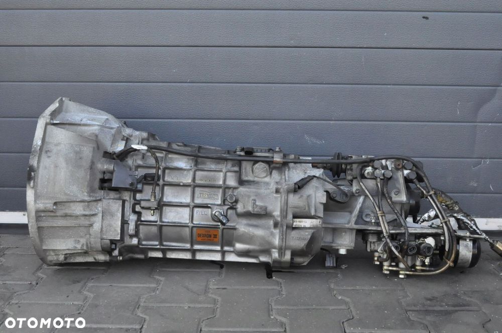 ASTON MARTIN VANQUISH 6.0 V12 SKRZYNIA 1R137003EA - 1