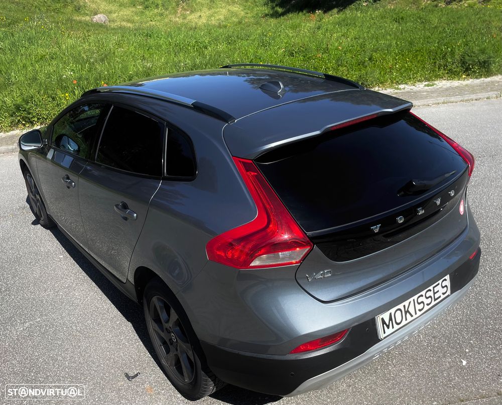 Volvo V40 Cross Country D2 Momentum - 31