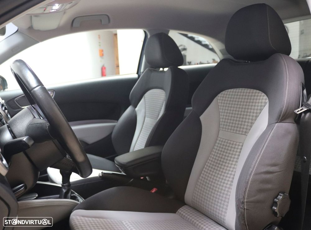 Audi A1 1.6 TDI Advance - 11