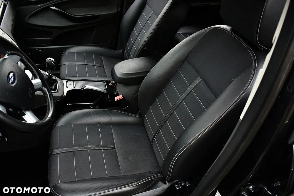 Ford Kuga 2.0 TDCi 4WD Titanium Plus - 33