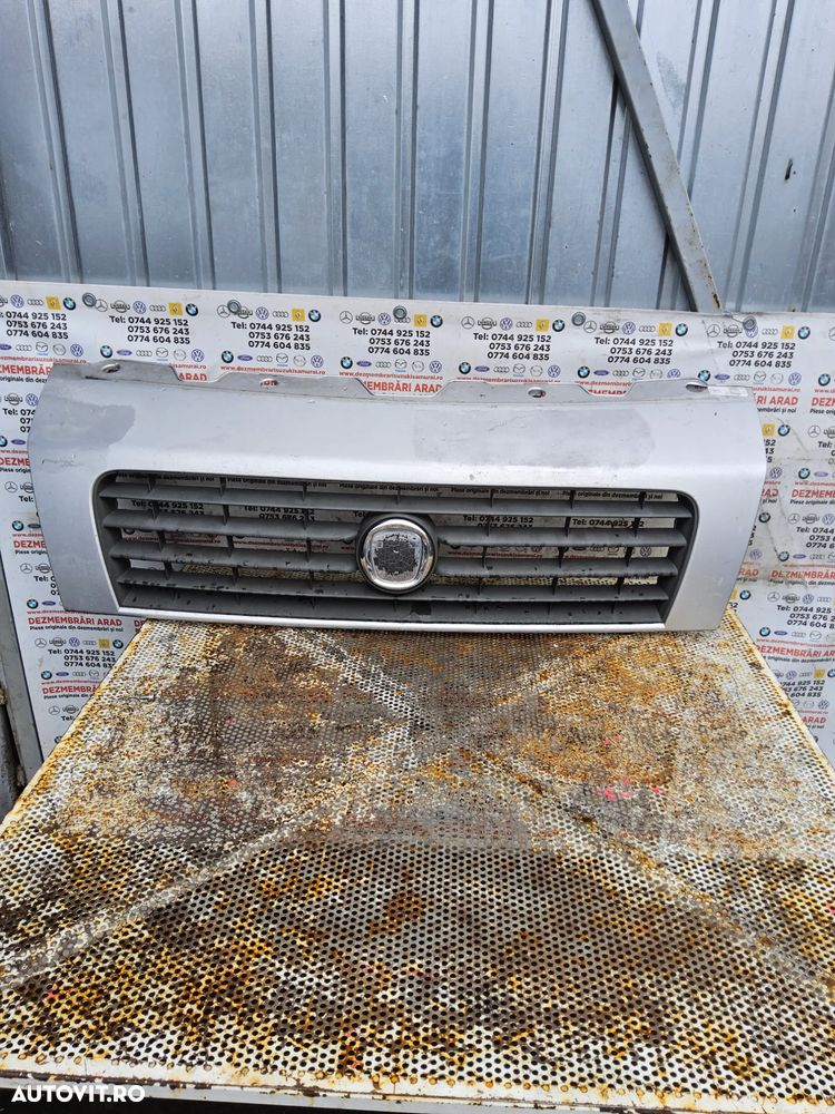 Grila fata Fiat Ducato 2006-2014 grila bara fata între faruri - 1