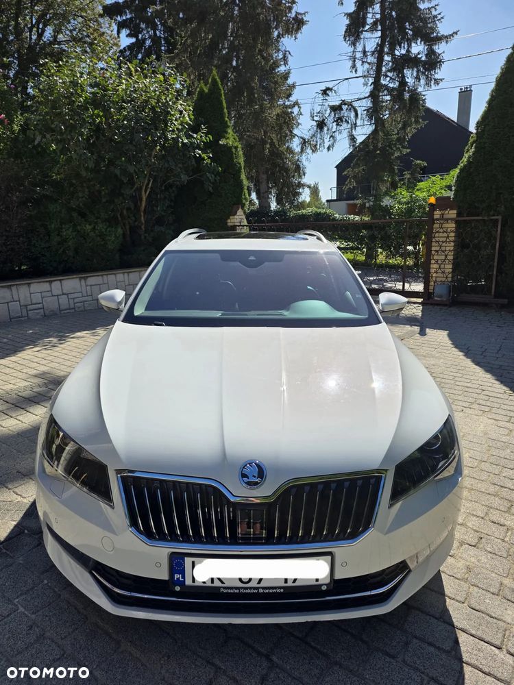 Skoda Superb 2.0 TDI 4x4 L&K DSG - 4