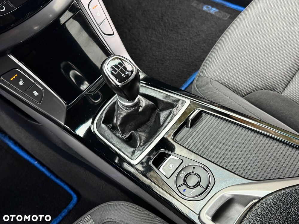 Hyundai i40 Kombi 1.6 Trend - 29