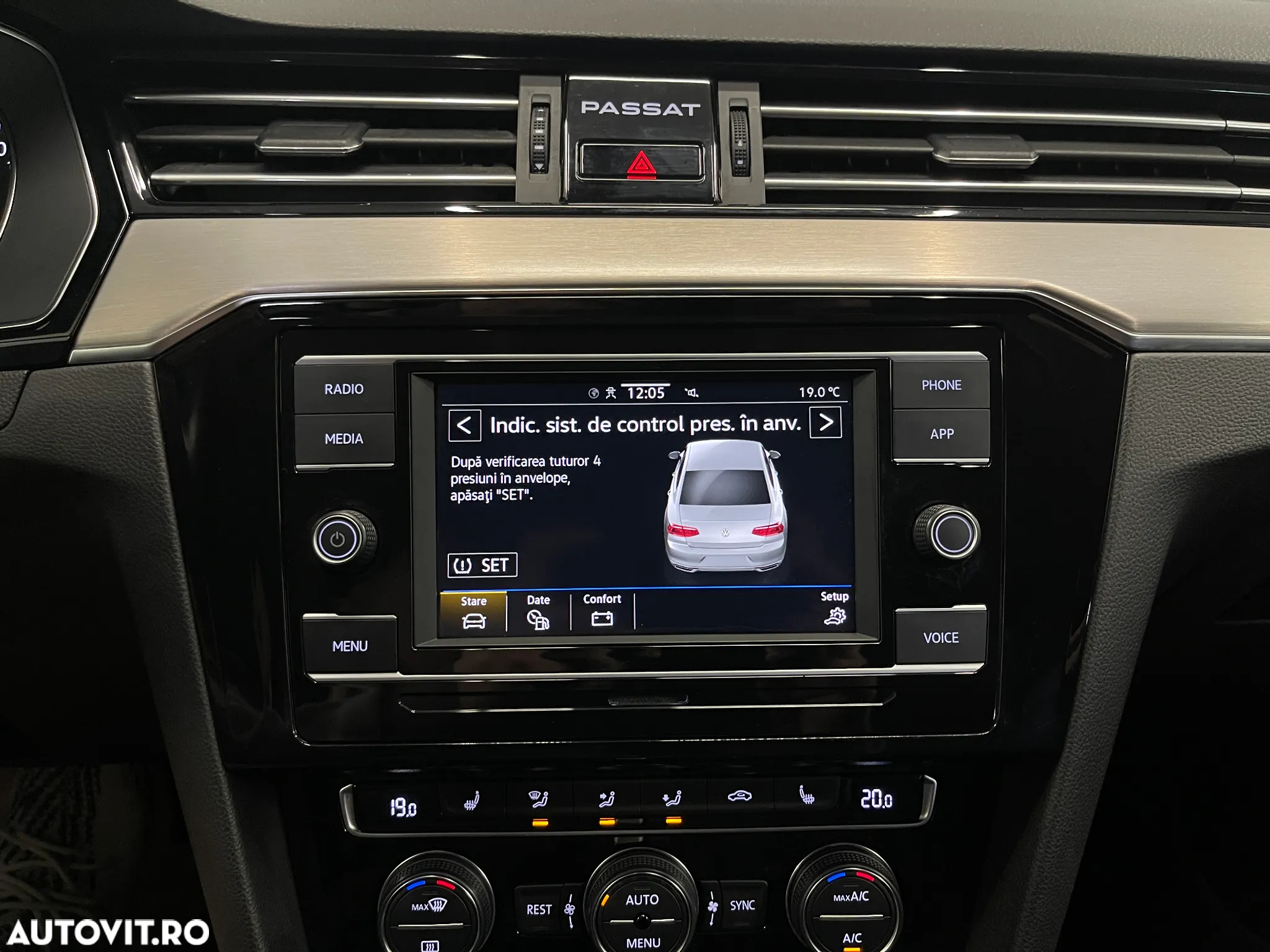 Volkswagen Passat 2.0 TDI DSG Highline - 16