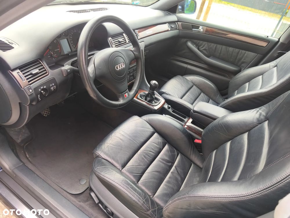 Audi A6 Avant 2.8 30V Quattro - 18