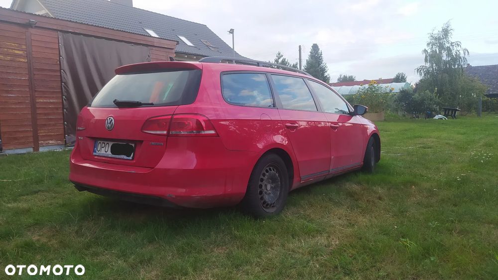 Volkswagen Passat 1.6 TDI Comfortline - 6