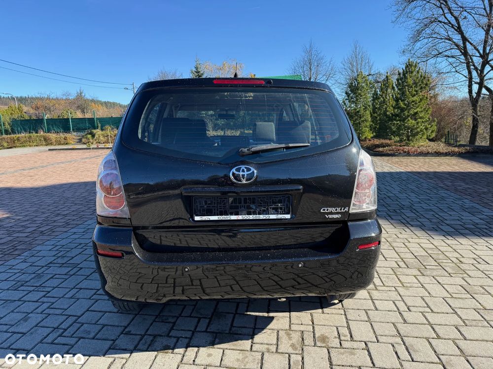 Toyota Corolla Verso 2.0 D-4D - 6