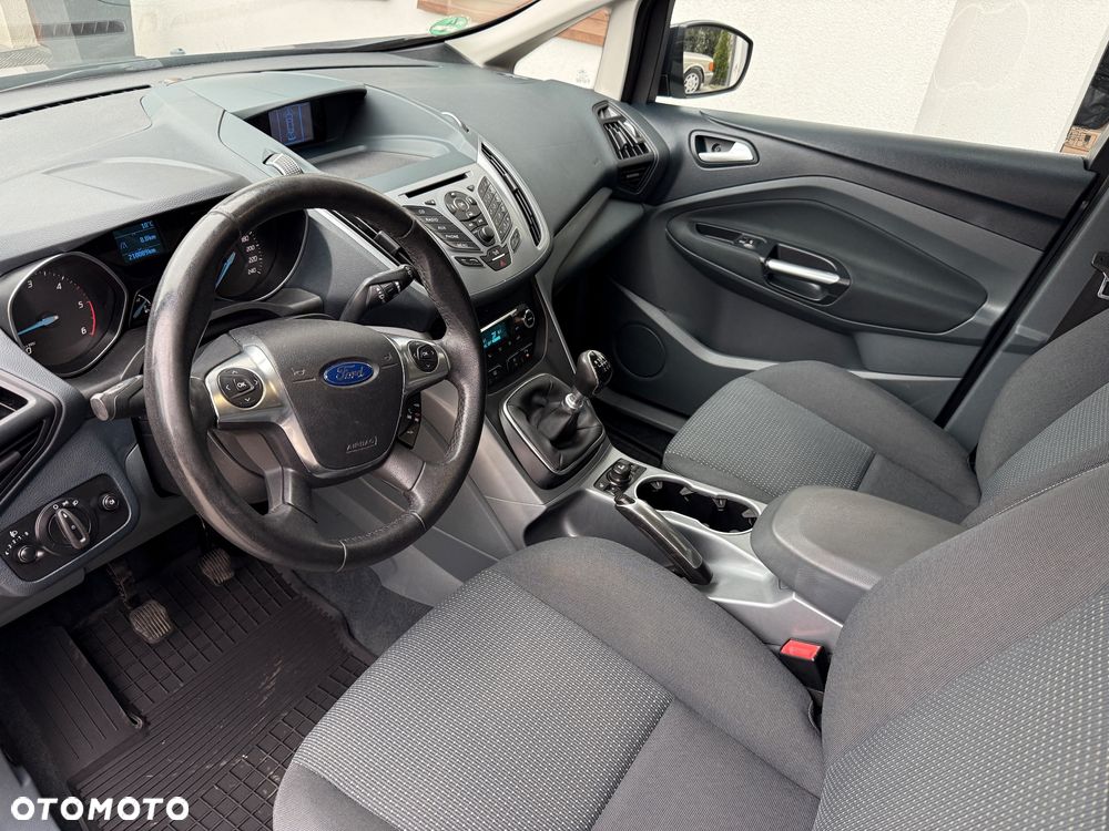 Ford Grand C-MAX 2.0 TDCi Titanium - 29