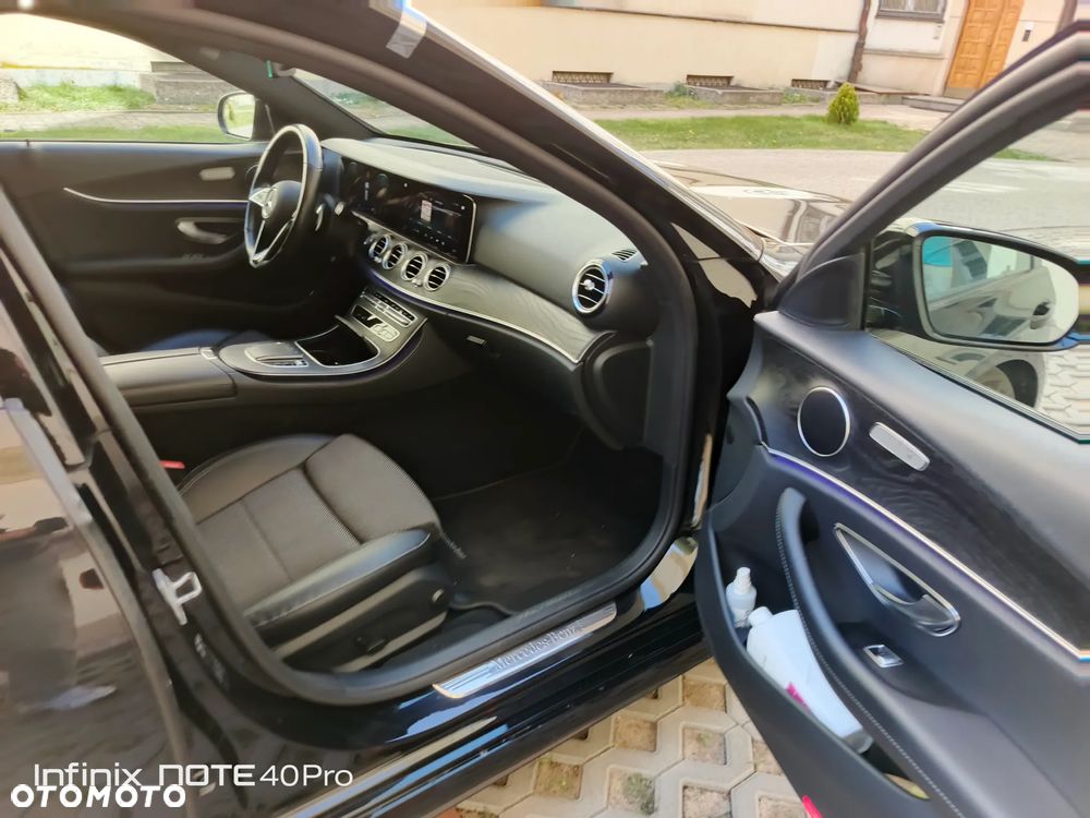 Mercedes-Benz Klasa E 220 d 9G-TRONIC Night Edition - 14