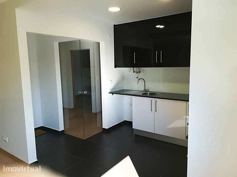 Apartamento T2 para arrendamento - Grande imagem: 2/12