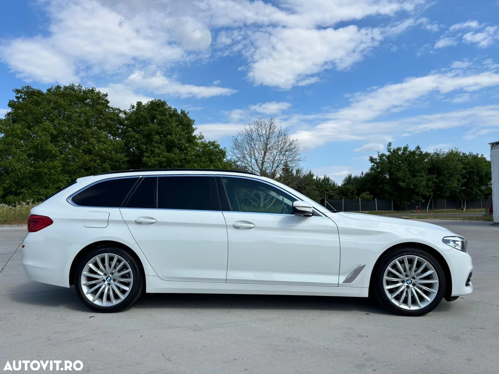 BMW Seria 5 520d AT - 6
