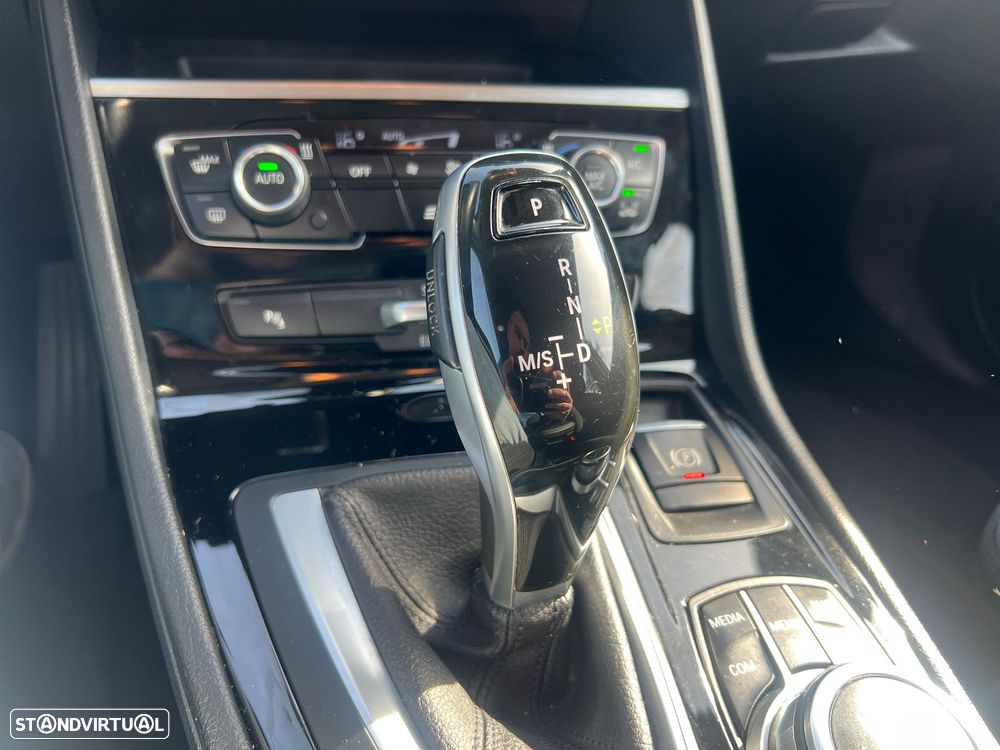 BMW 216 Active Tourer d Aut. - 16