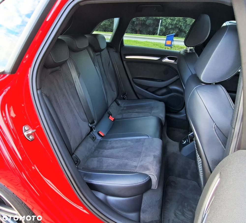 Audi A3 Sportback 35 TFSI S line - 24
