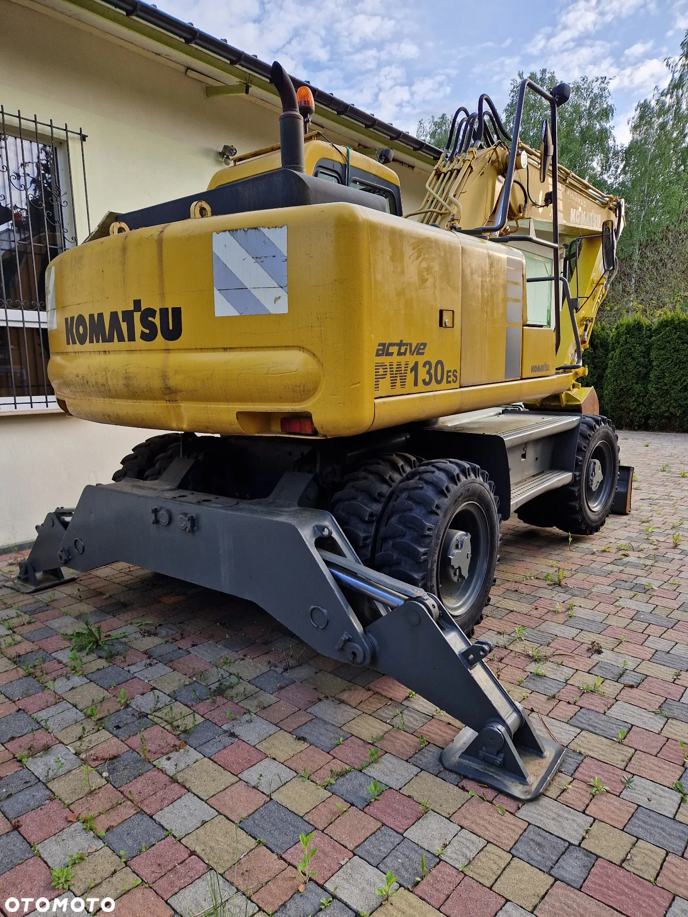 Komatsu PW=130ES-6K - 4