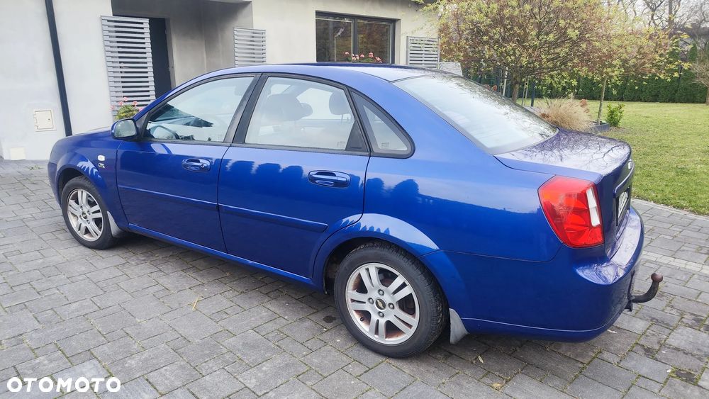 Chevrolet Nubira - 4