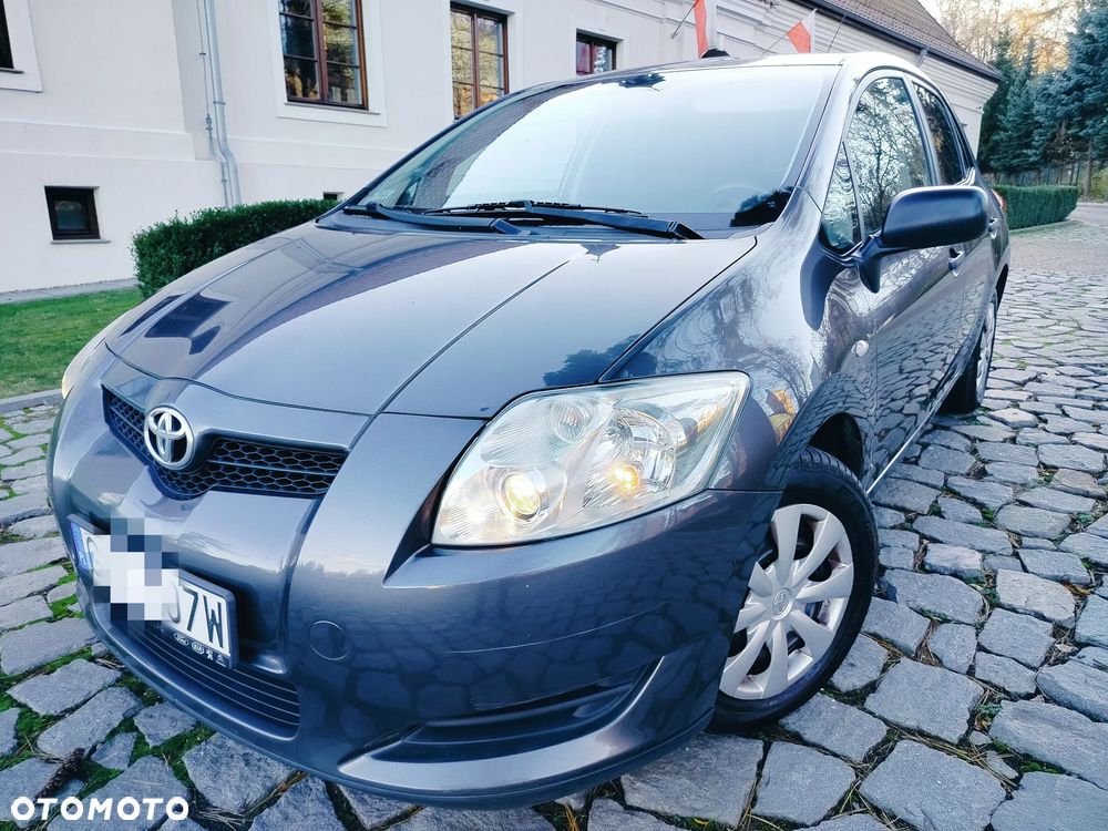 Toyota Auris - 18
