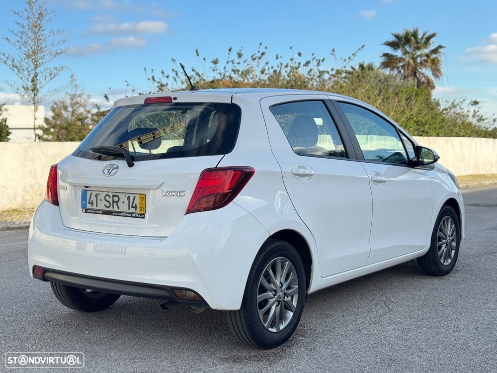 Toyota Yaris 1.0 VVT-i Comfort +PS Style +P.Techno - 4