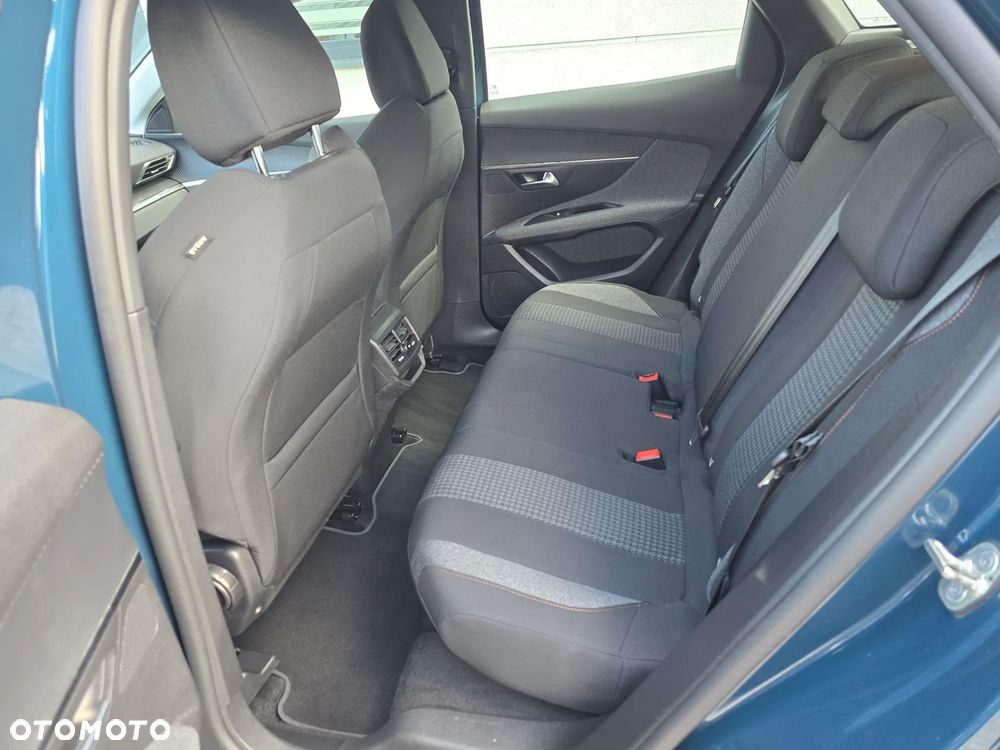 Peugeot 3008 PureTech 130 Stop & Start GPF Active Pack - 12
