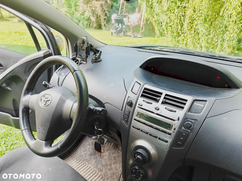 Toyota Yaris 1.4 D-4D Luna EU5 - 23