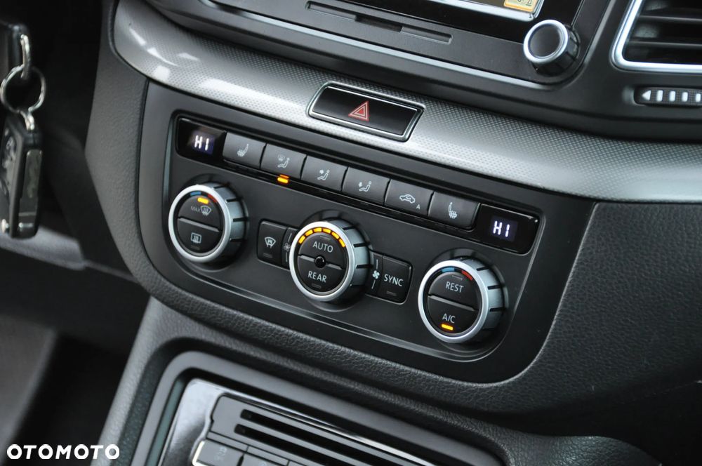 Volkswagen Sharan 2.0 TDI DSG BlueMotion Technology Comfortline - 33