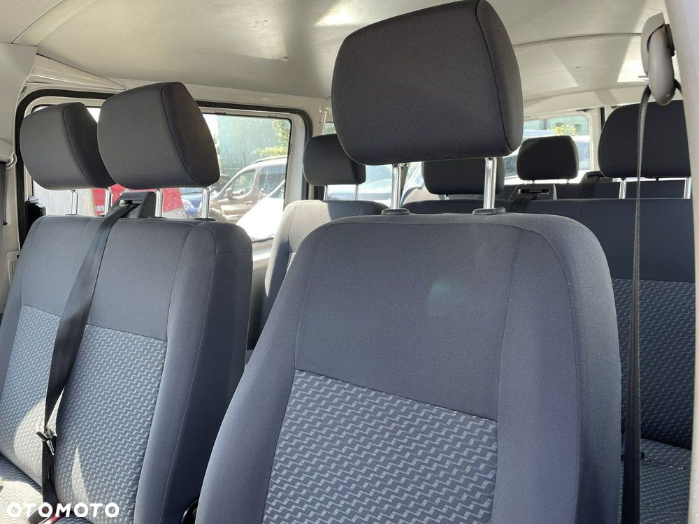 Volkswagen Transporter - 13