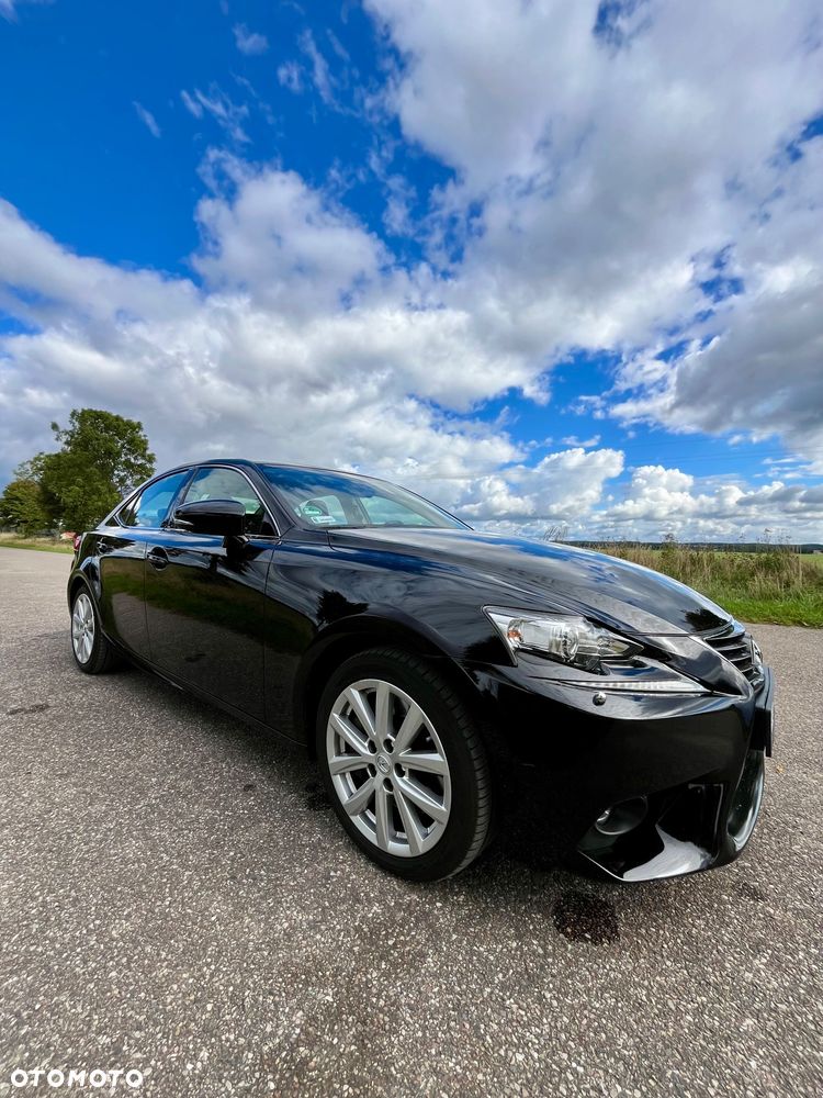 Lexus IS 200t Elite - 16