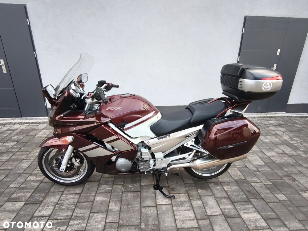 Yamaha FJR - 2
