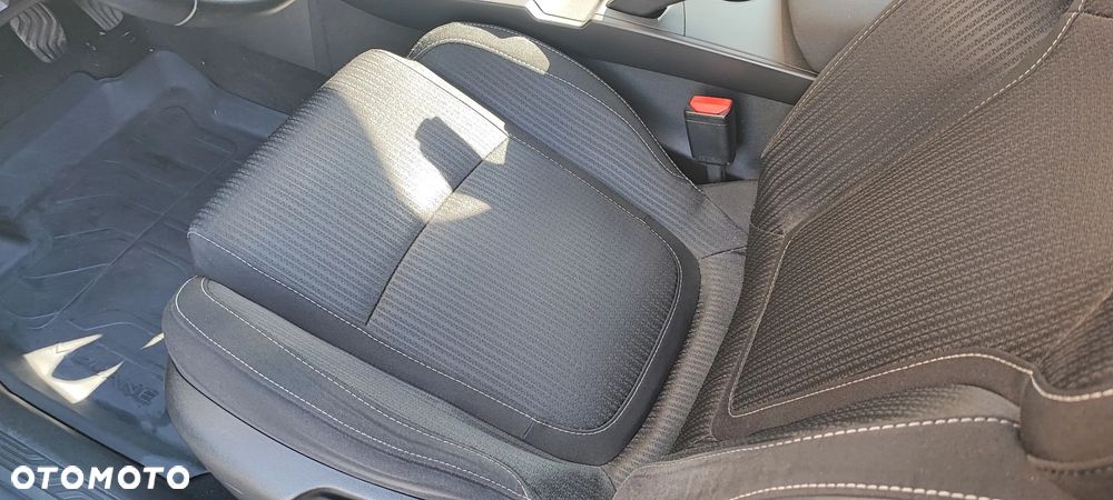 Renault Megane ENERGY TCe 130 EXPERIENCE - 27