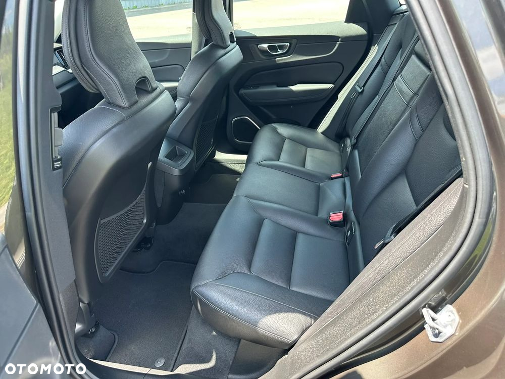 Volvo XC 60 D4 AWD Inscription - 9