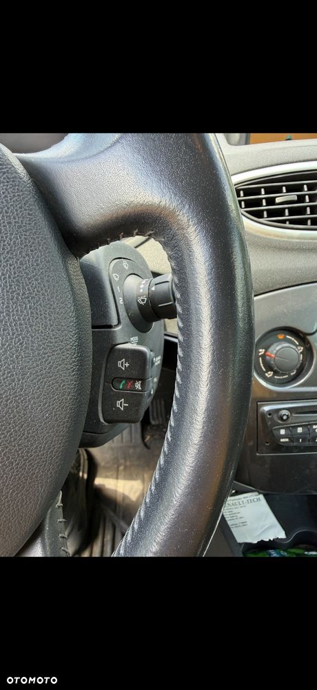 Renault Clio - 13