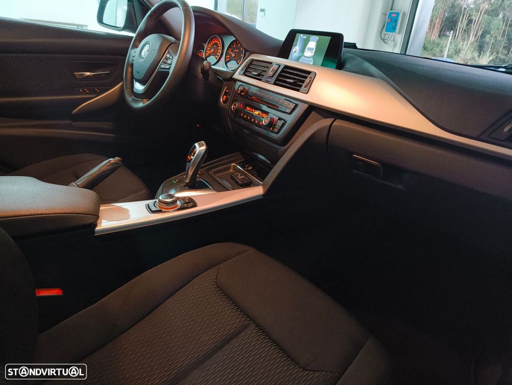 BMW 318 d Touring Aut. - 15