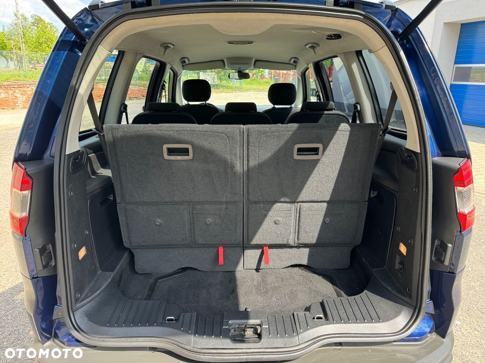 Ford Galaxy - 22
