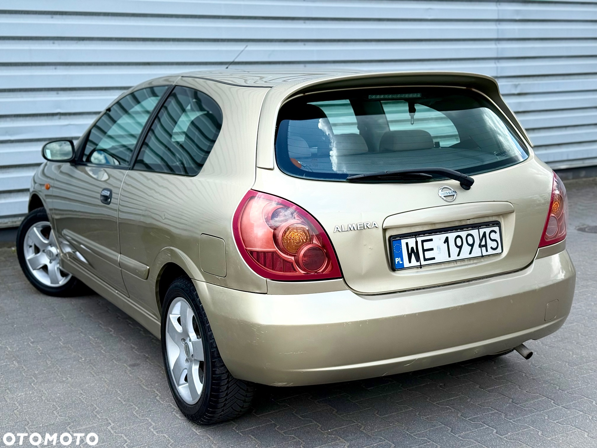 Nissan Almera II 1.8 Luxury - 2