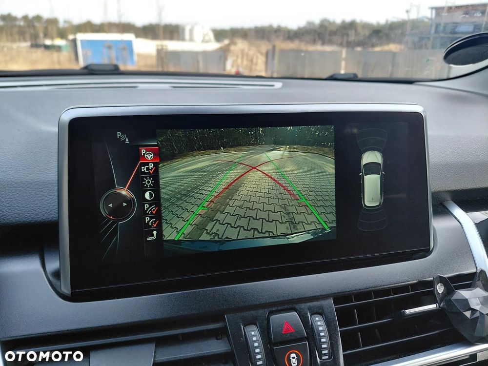 BMW Seria 2 220d xDrive M Sport - 28