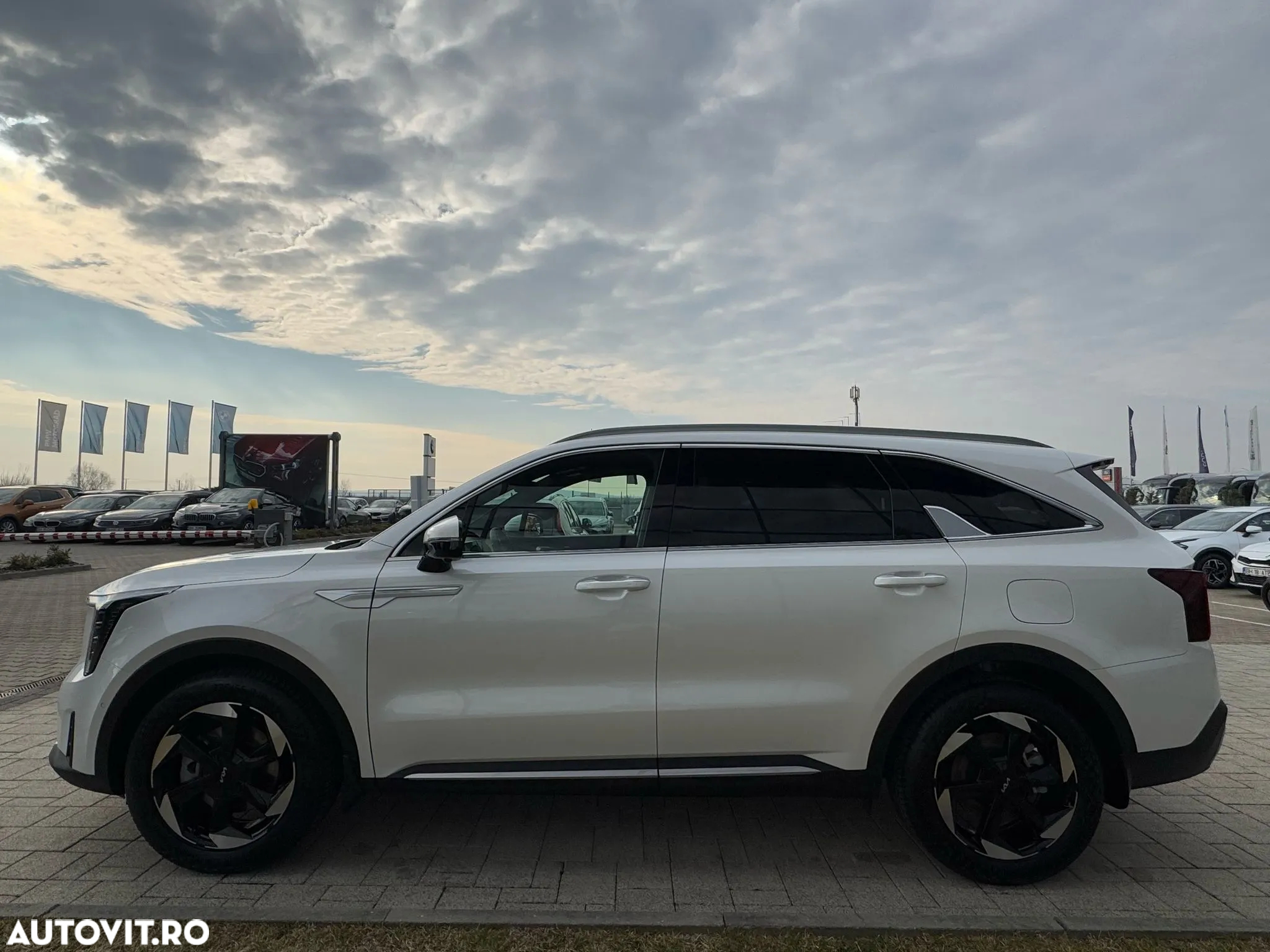 Kia Sorento 1.6 T-GDI HEV 6AT 4x4 7P Premium+ - 6