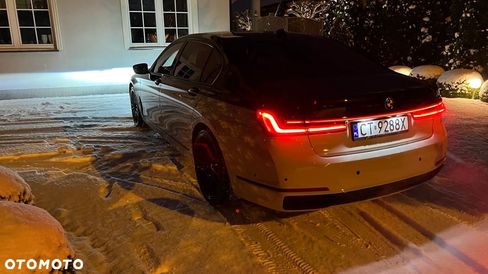 BMW Seria 7 730Ld xDrive mHEV - 9