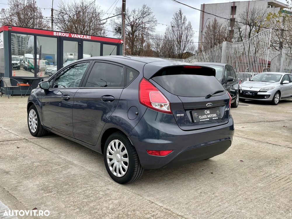 Ford Fiesta - 2