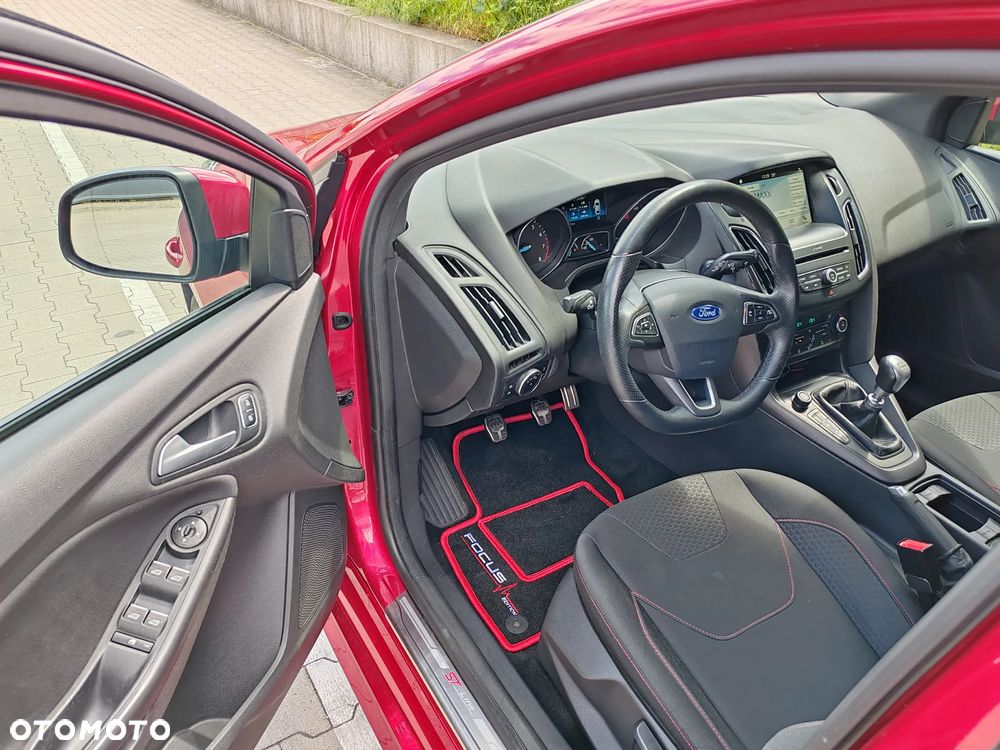 Ford Focus 1.5 EcoBoost STart-Stopp-System ST-LINE - 7