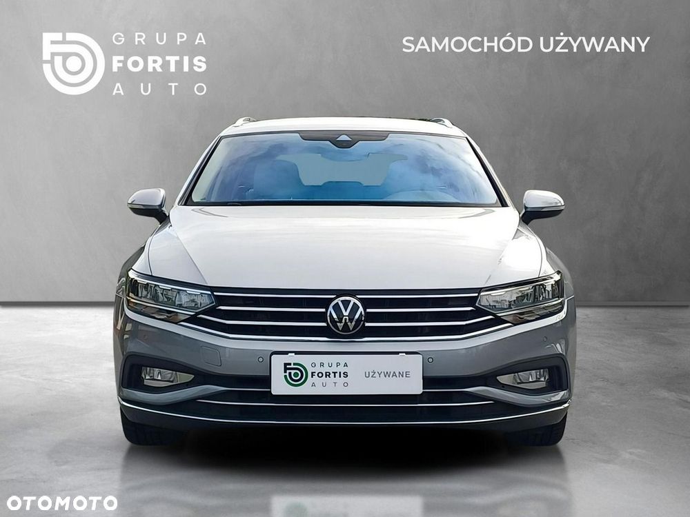 Volkswagen Passat - 8