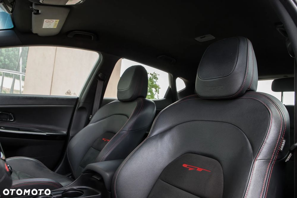 Kia Ceed 1.6 T-GDI GT - 19