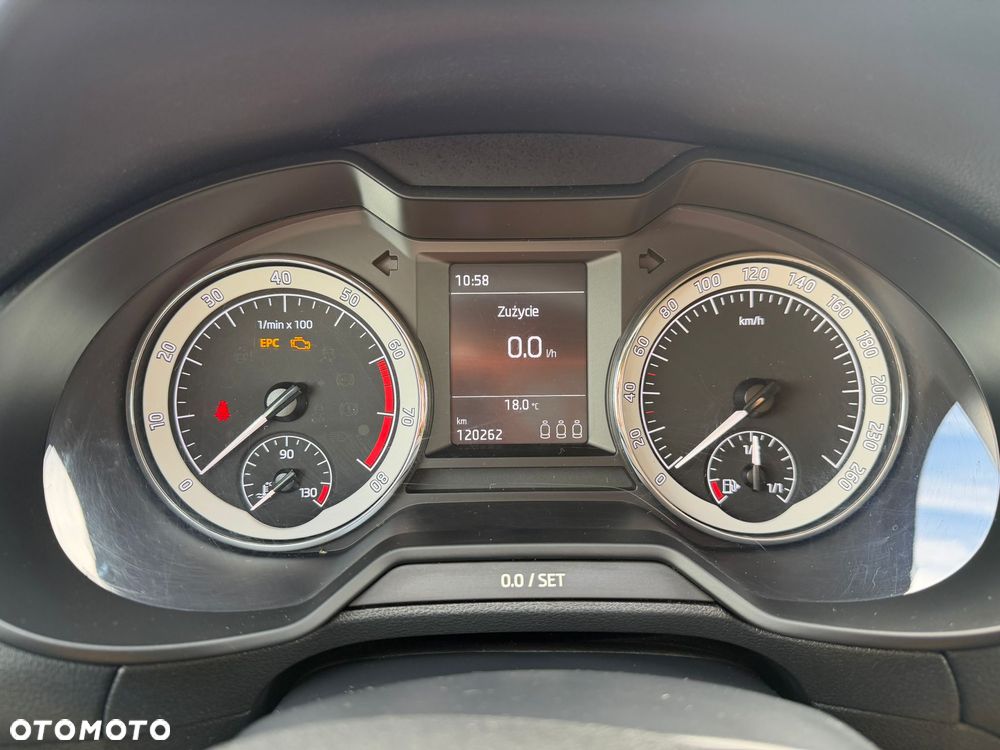 Skoda Octavia 1.5 TSI ACT Style - 16