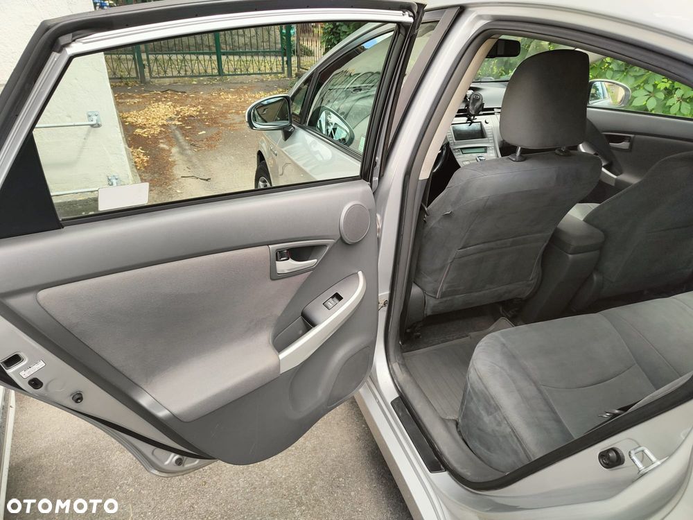 Toyota Prius - 22