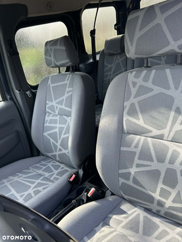Ford Connect Tourneo - 9