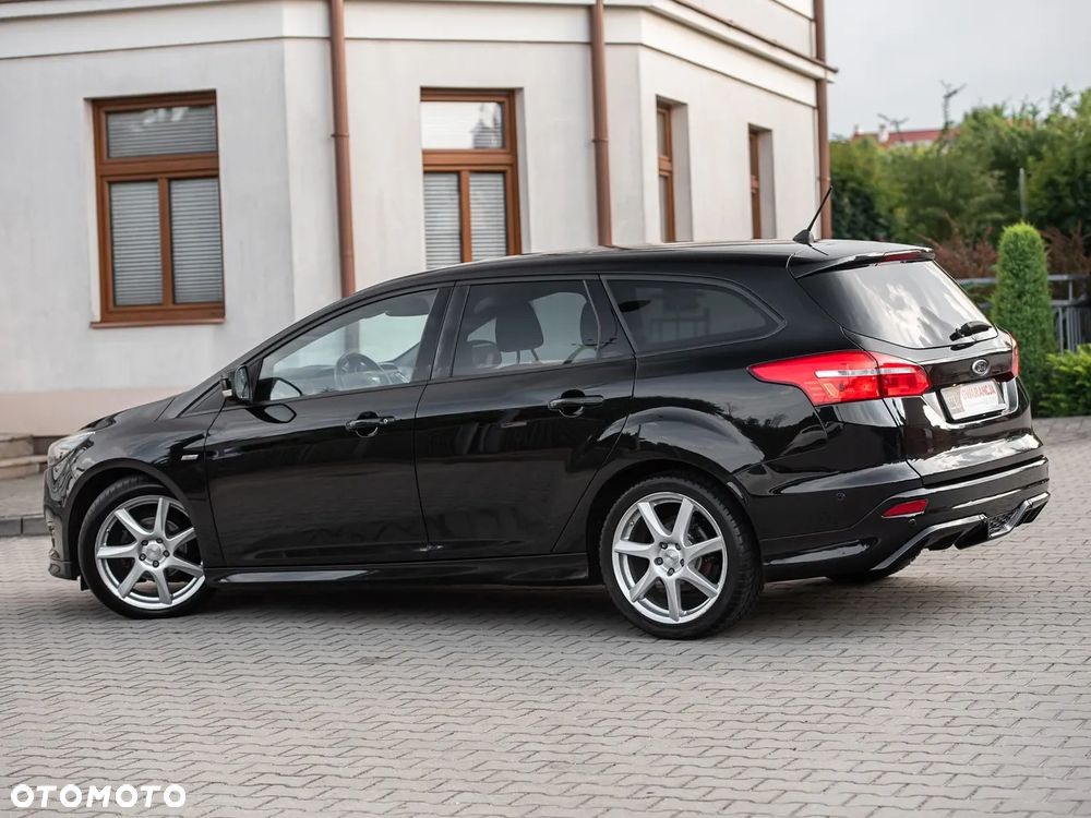 Ford Focus 1.5 EcoBlue Start-Stopp-System ST-LINE X - 10