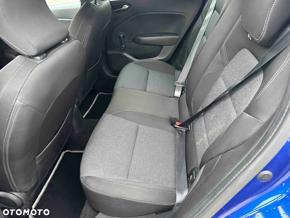 Renault Clio E-TECH 140 BUSINESS EDITION - 12