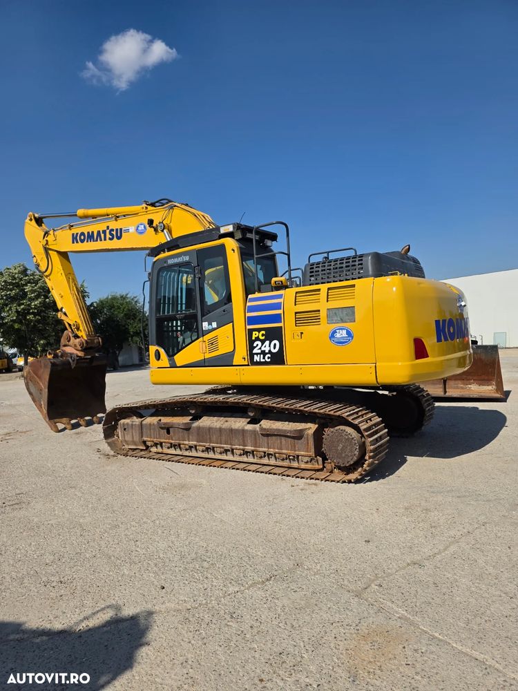Komatsu PC240 NLC-11 Excavator pe senile - 4